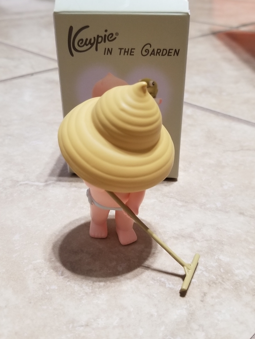 Smoko x Kewpie In The Garden Blind Box: Kewpie Rakes Figure